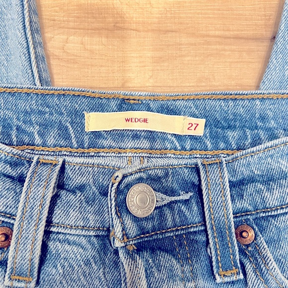 Levi wedgie straight size 27 - Picture 3 of 4